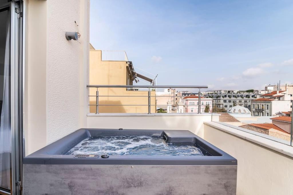 דירות אתונה Heated Plunge Pool & Firepit Acropolis Penthouse מראה חיצוני תמונה